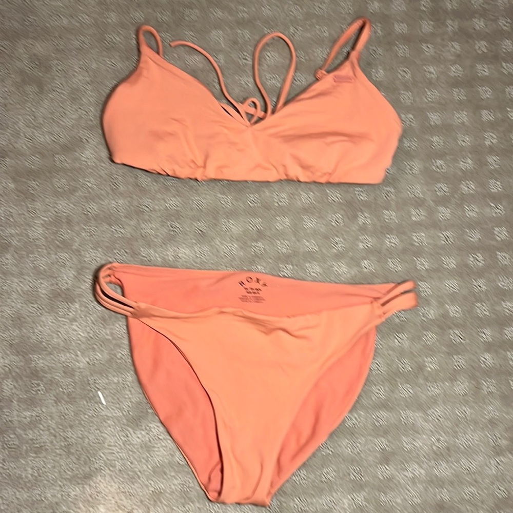 Roxy top and bottom